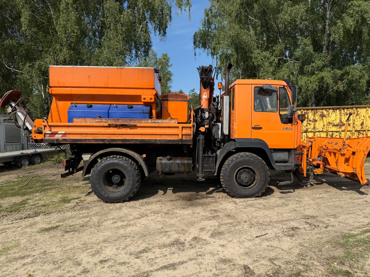 MAN 10.224 Atlas Kran Salzstreuer 4X4 - Xe ben, Xe cẩu tự hành: hình 4 MAN 10.224 Atlas Kran Salzstreuer 4X4 - Xe ben, Xe cẩu tự hành: hình 4
