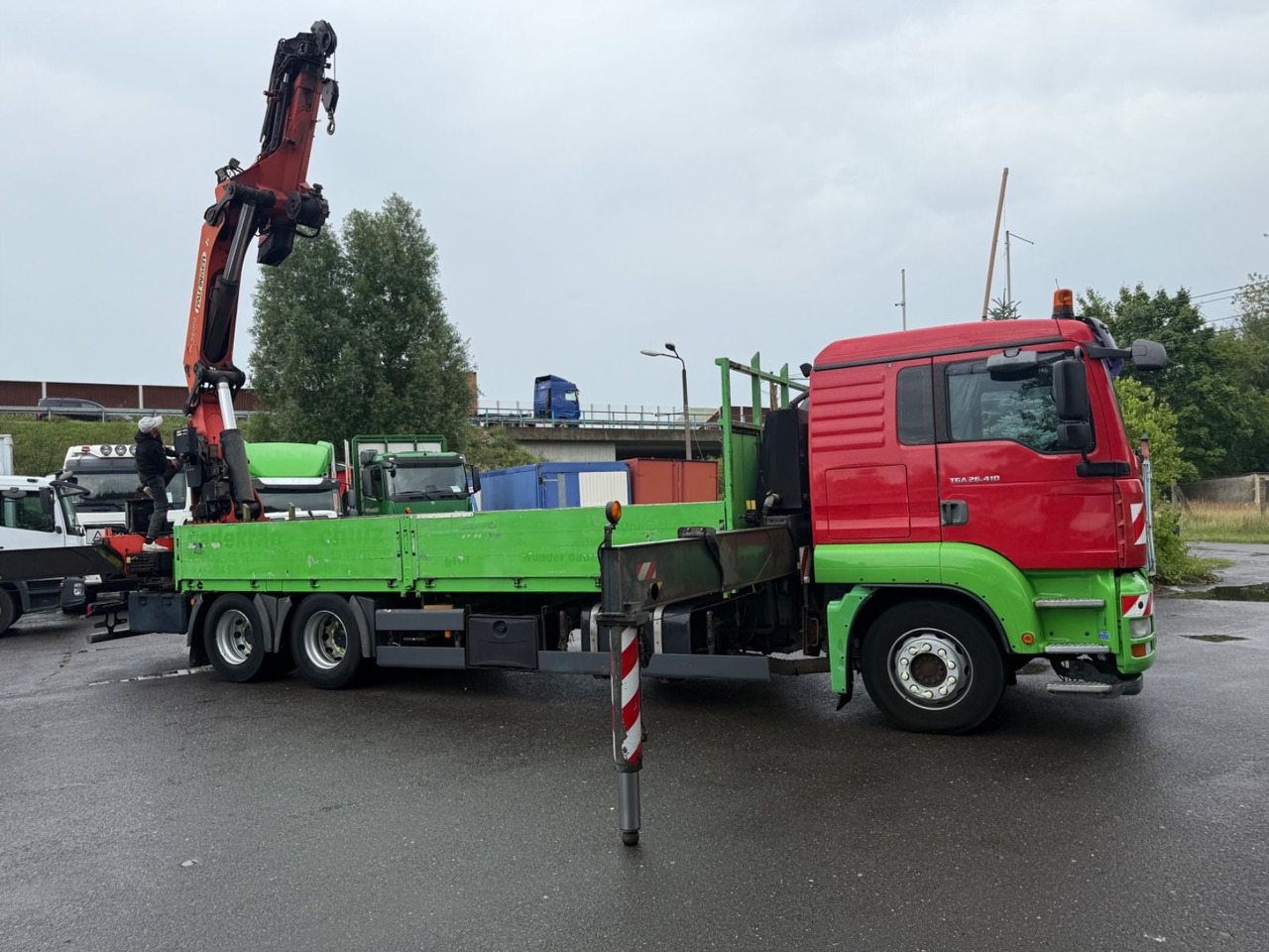 MAN TGA 26.410 - Xe tải thùng lửng/ Phẳng, Xe cẩu tự hành: hình 5 MAN TGA 26.410 - Xe tải thùng lửng/ Phẳng, Xe cẩu tự hành: hình 5
