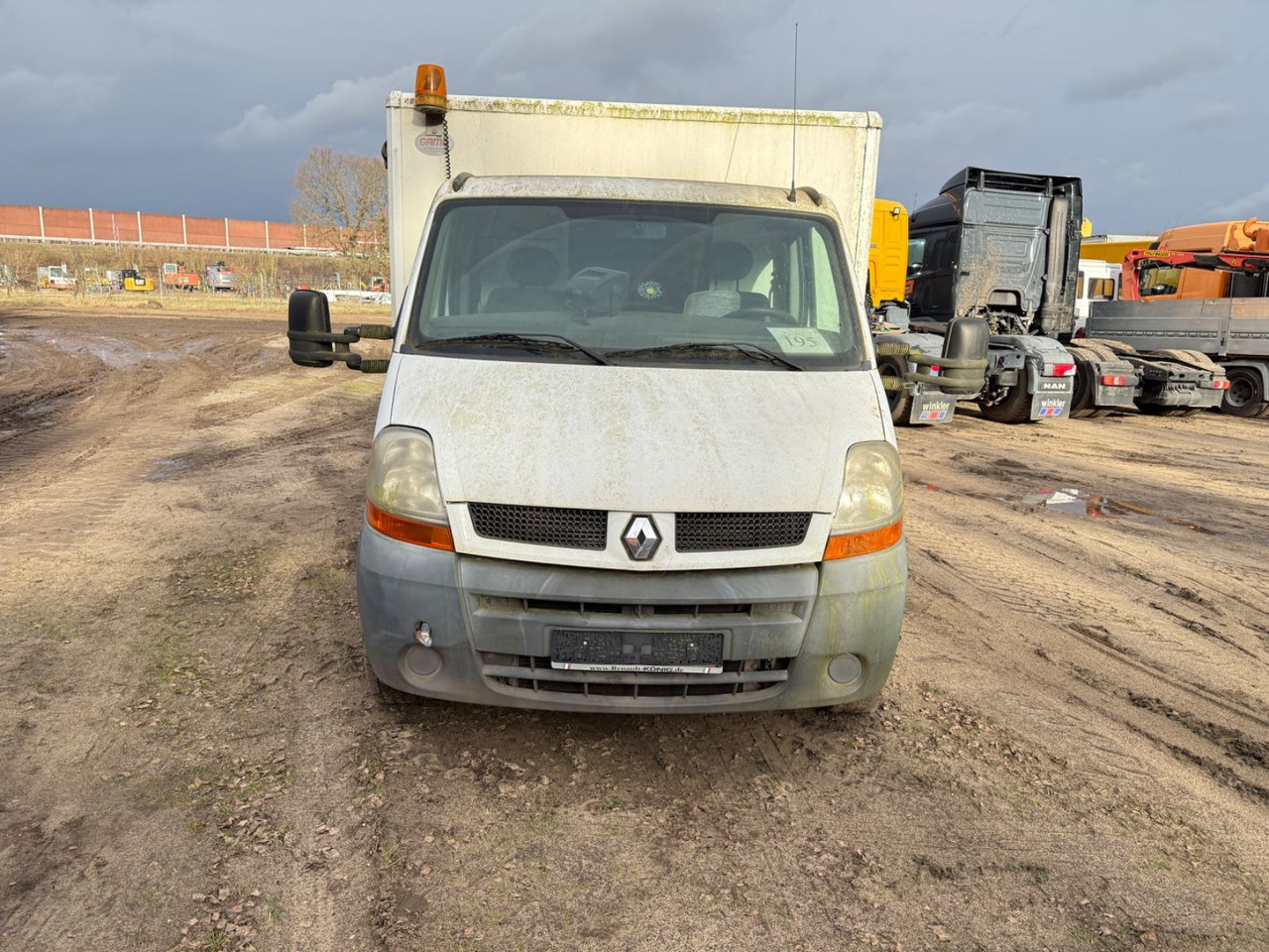 Renault Master - Xe tải bán hàng: hình 2 Renault Master - Xe tải bán hàng: hình 2