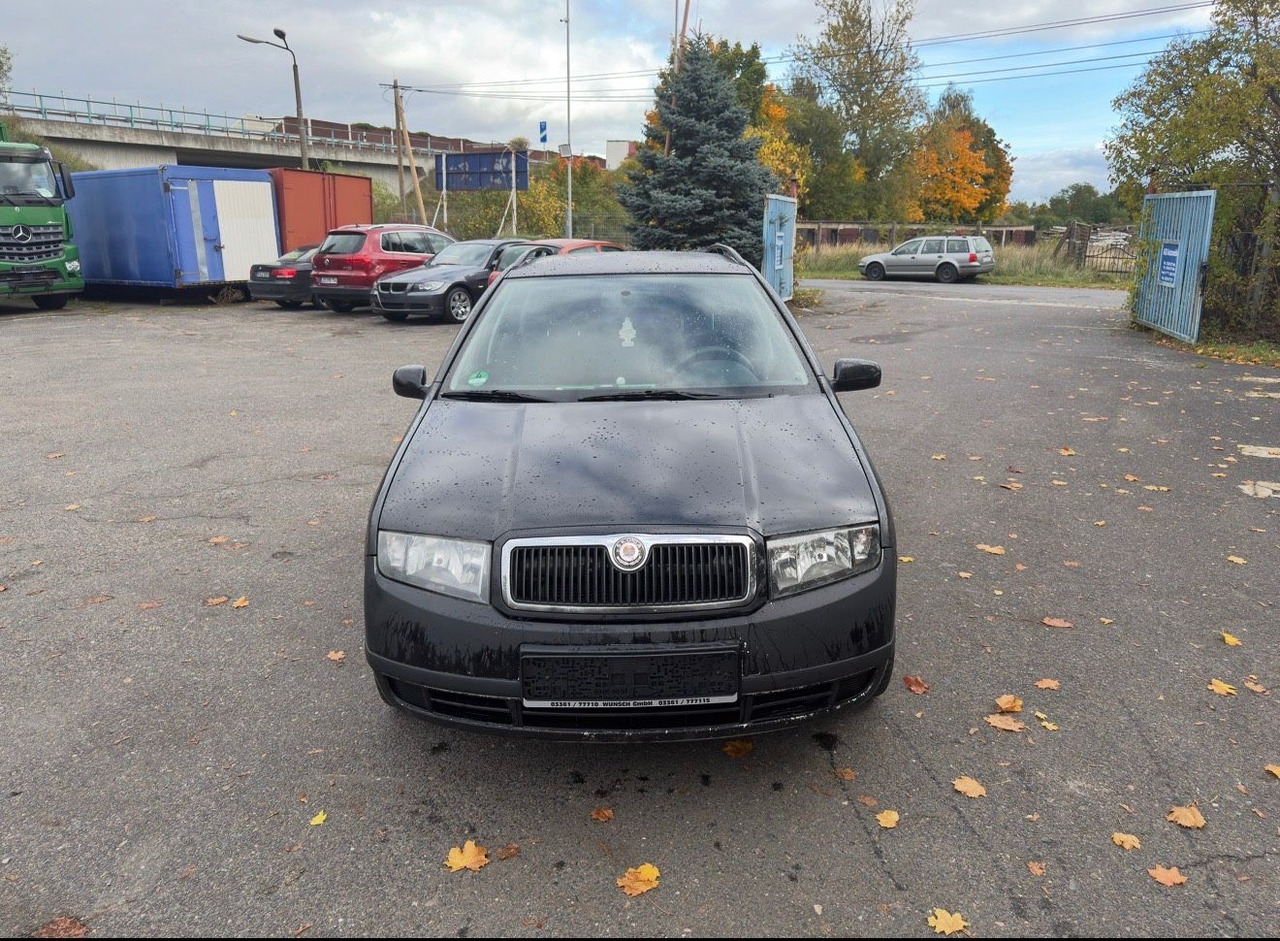 Skoda Fabia Combi Cool Edition - Xe wagon: hình 1 Skoda Fabia Combi Cool Edition - Xe wagon: hình 1