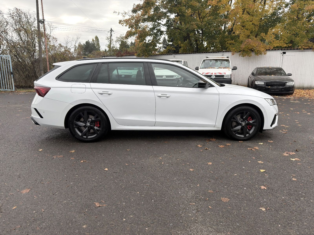 Skoda Octavia Combi RS First Edition - Xe wagon: hình 5 Skoda Octavia Combi RS First Edition - Xe wagon: hình 5