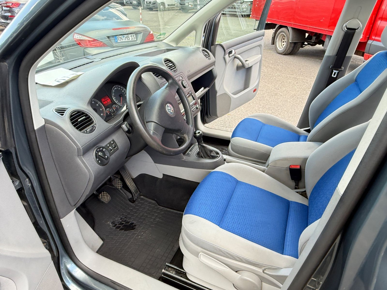 Xe van chở khách, Xe tải van Volkswagen Caddy Life Gewinner Caddy: hình 12