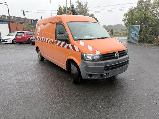 Volkswagen T5 Transporter Mittelhochdac - Xe van nhỏ gọn: hình 1 Volkswagen T5 Transporter Mittelhochdac - Xe van nhỏ gọn: hình 1