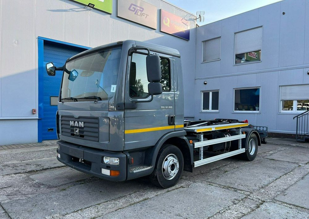 MAN TGL 12.180, hakowiec Janco/GP Lift - Xe tải chở rác: hình 1 MAN TGL 12.180, hakowiec Janco/GP Lift - Xe tải chở rác: hình 1