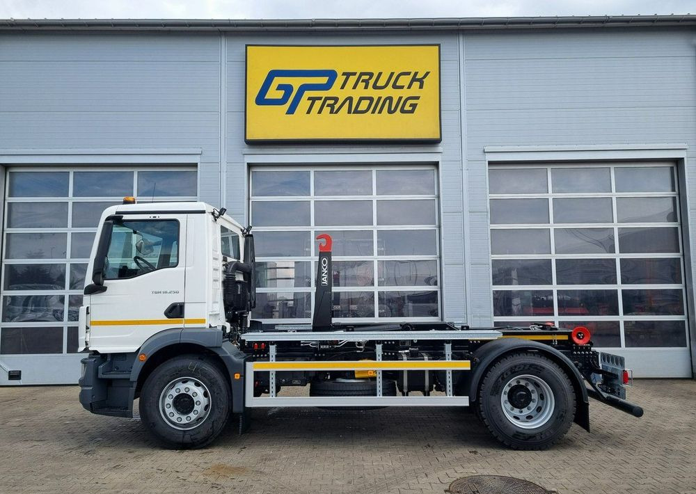 MAN TGM 18 250 - Xe tải chở rác: hình 1 MAN TGM 18 250 - Xe tải chở rác: hình 1