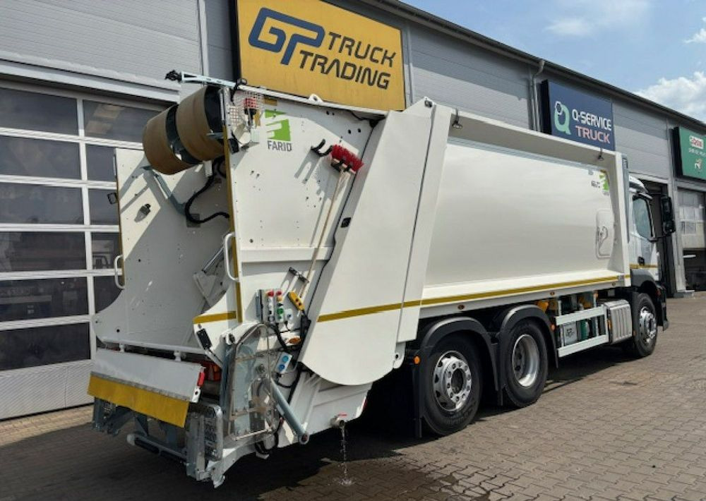 Mercedes-Benz Actros - Xe tải chở rác: hình 5 Mercedes-Benz Actros - Xe tải chở rác: hình 5