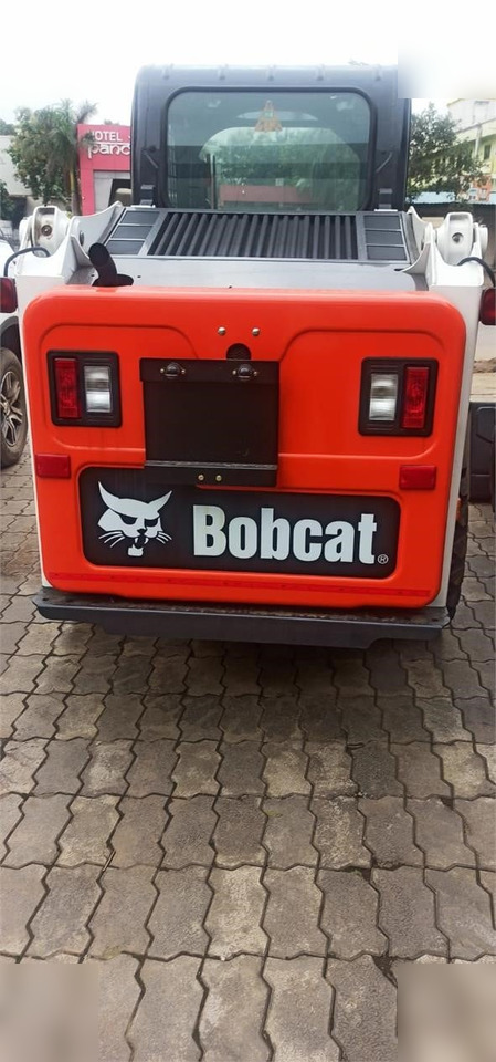 Máy xúc lật đa năng mới BOBCAT S450: hình 6
