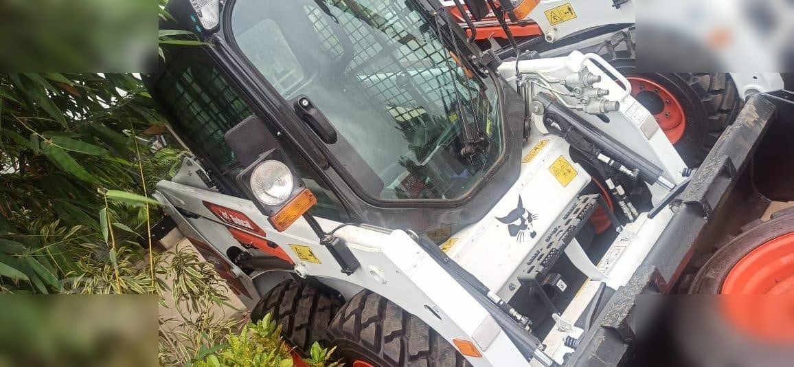 BOBCAT S450 - Máy xúc lật đa năng: hình 3 BOBCAT S450 - Máy xúc lật đa năng: hình 3