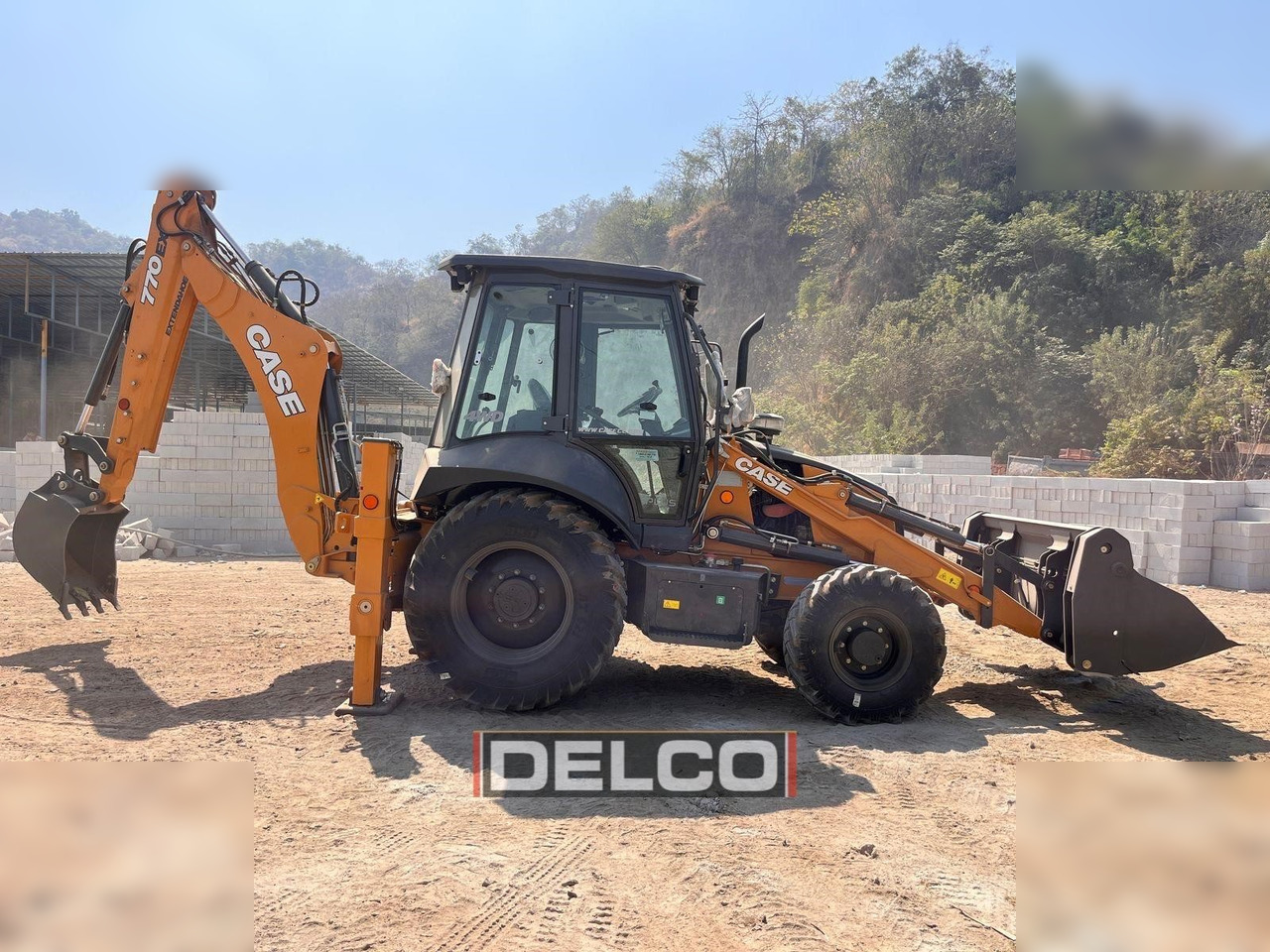 CASE 770EX - Máy xúc trước múc sau: hình 3 CASE 770EX - Máy xúc trước múc sau: hình 3