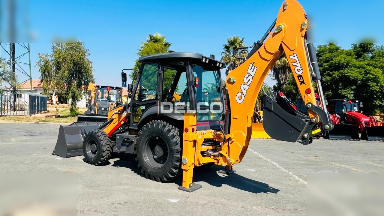 CASE 770EX - Máy xúc trước múc sau: hình 2 CASE 770EX - Máy xúc trước múc sau: hình 2