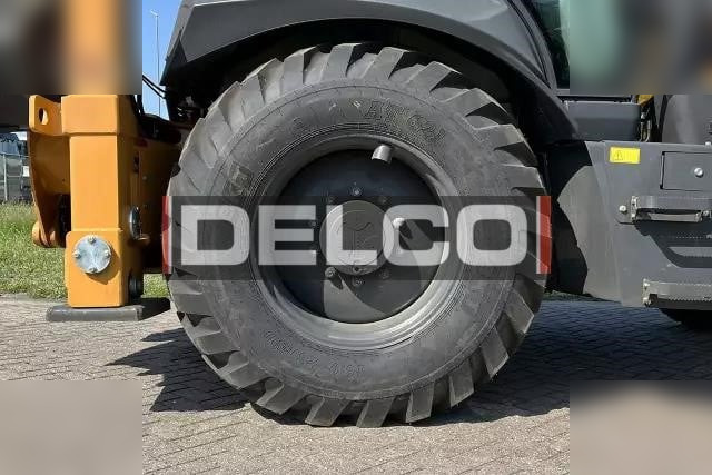 CASE 770EX - Máy xúc trước múc sau: hình 2 CASE 770EX - Máy xúc trước múc sau: hình 2