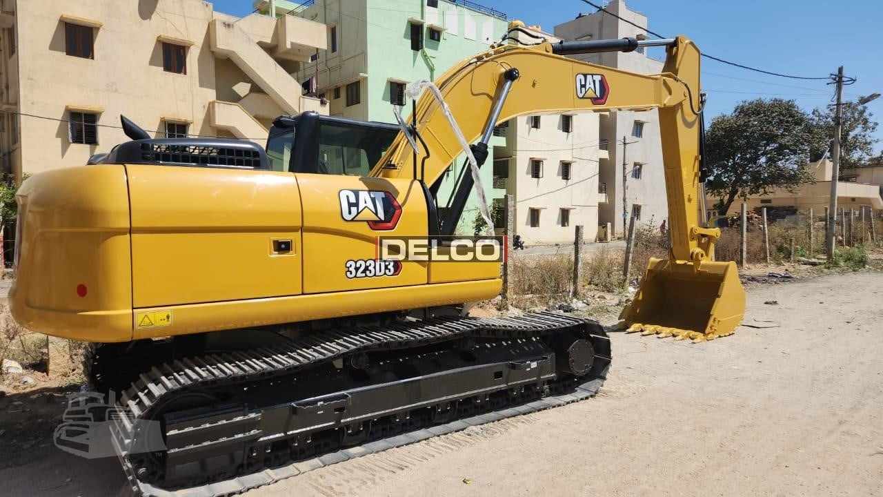 CATERPILLAR 323D3 - Máy xúc bánh xích: hình 3 CATERPILLAR 323D3 - Máy xúc bánh xích: hình 3