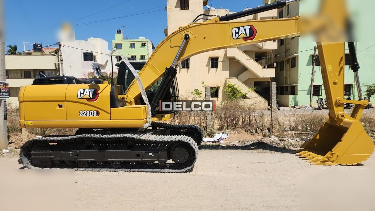 CATERPILLAR 323D3 - Máy xúc bánh xích: hình 3 CATERPILLAR 323D3 - Máy xúc bánh xích: hình 3