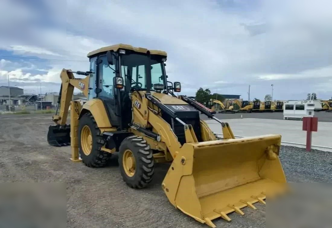CATERPILLAR 424 - Máy xúc trước múc sau: hình 3 CATERPILLAR 424 - Máy xúc trước múc sau: hình 3