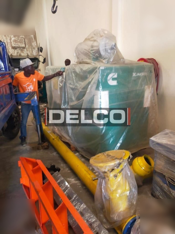 CUMMINS 1250 KVA - Bộ phát điện: hình 5 CUMMINS 1250 KVA - Bộ phát điện: hình 5