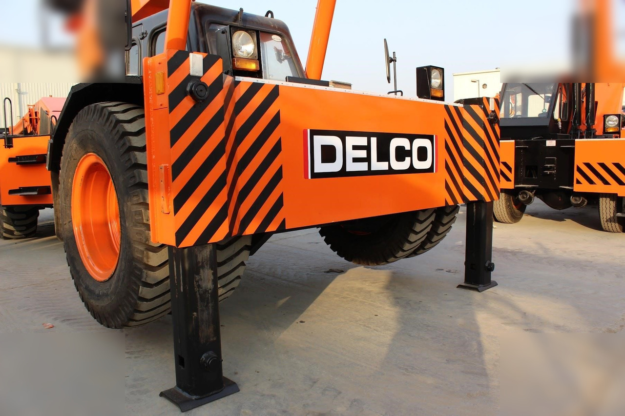 DELCO PNC 23 - Cẩu bánh lốp: hình 3 DELCO PNC 23 - Cẩu bánh lốp: hình 3