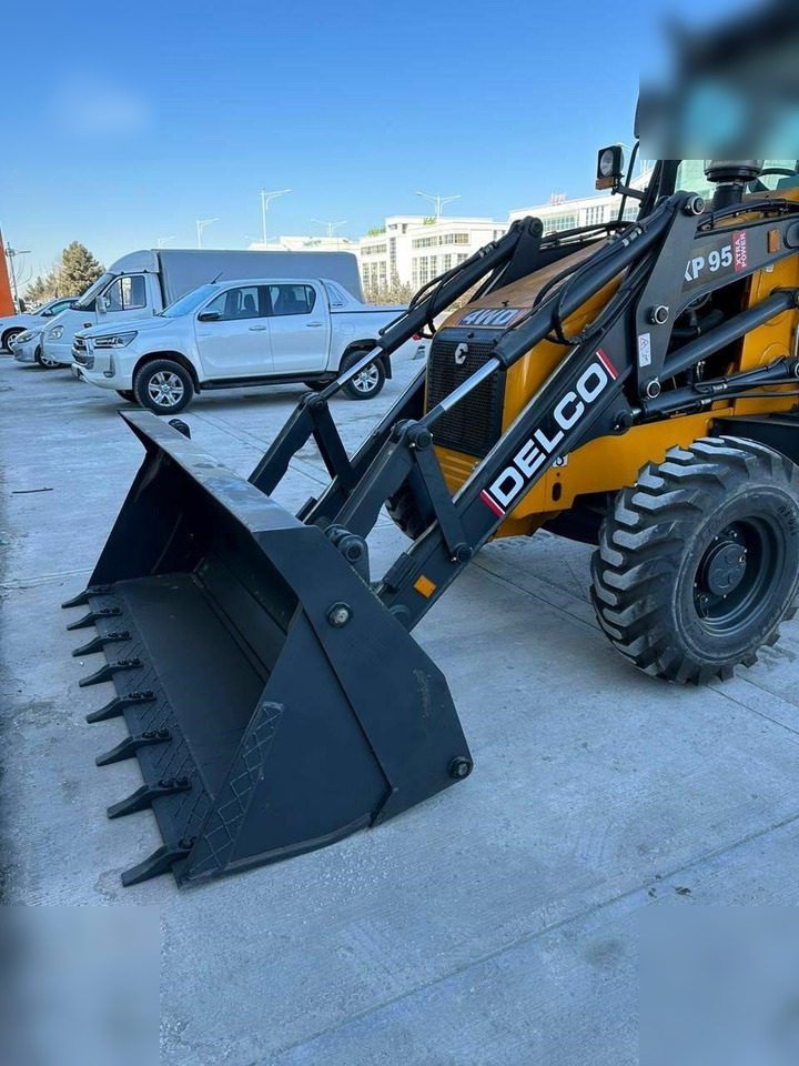 Máy xúc trước múc sau mới DELCO XP95: hình 9