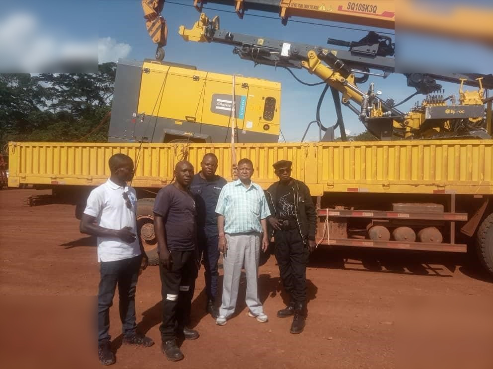 EPIROC AIRROC D35 - Giàn khoan: hình 4 EPIROC AIRROC D35 - Giàn khoan: hình 4