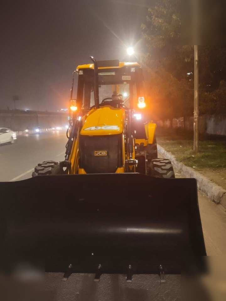 JCB 3DX SUPER - Máy xúc trước múc sau: hình 4 JCB 3DX SUPER - Máy xúc trước múc sau: hình 4