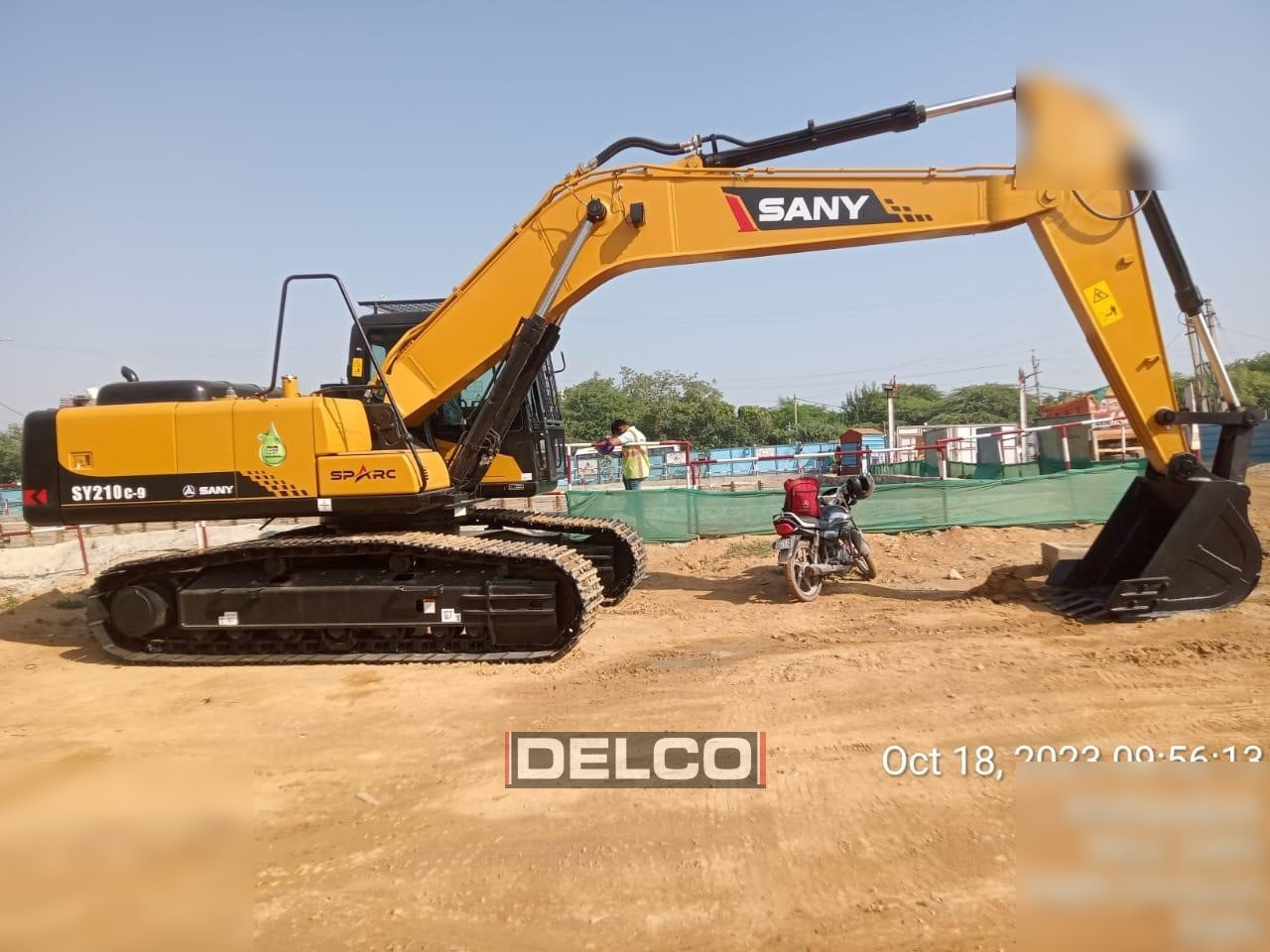 SANY SY210 - Máy xúc bánh xích: hình 2 SANY SY210 - Máy xúc bánh xích: hình 2