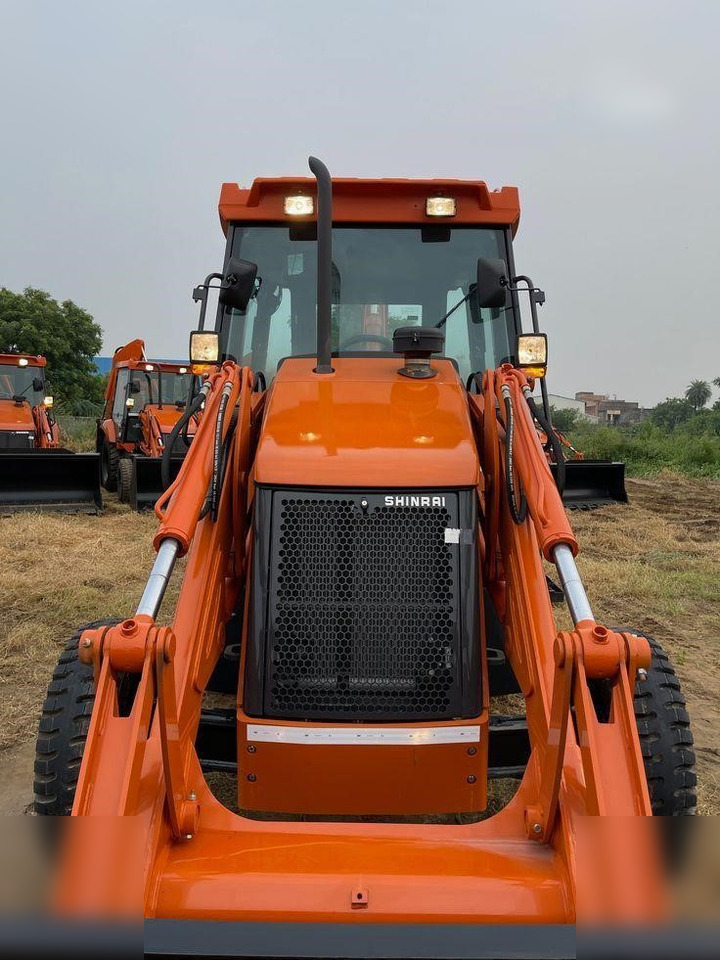 TATA HITACHI SHINRAI PRIME - Máy xúc trước múc sau: hình 3 TATA HITACHI SHINRAI PRIME - Máy xúc trước múc sau: hình 3