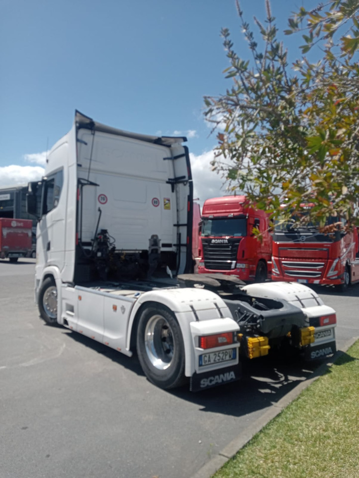 SCANIA S520 A4X2NB - Xe đầu kéo: hình 4 SCANIA S520 A4X2NB - Xe đầu kéo: hình 4