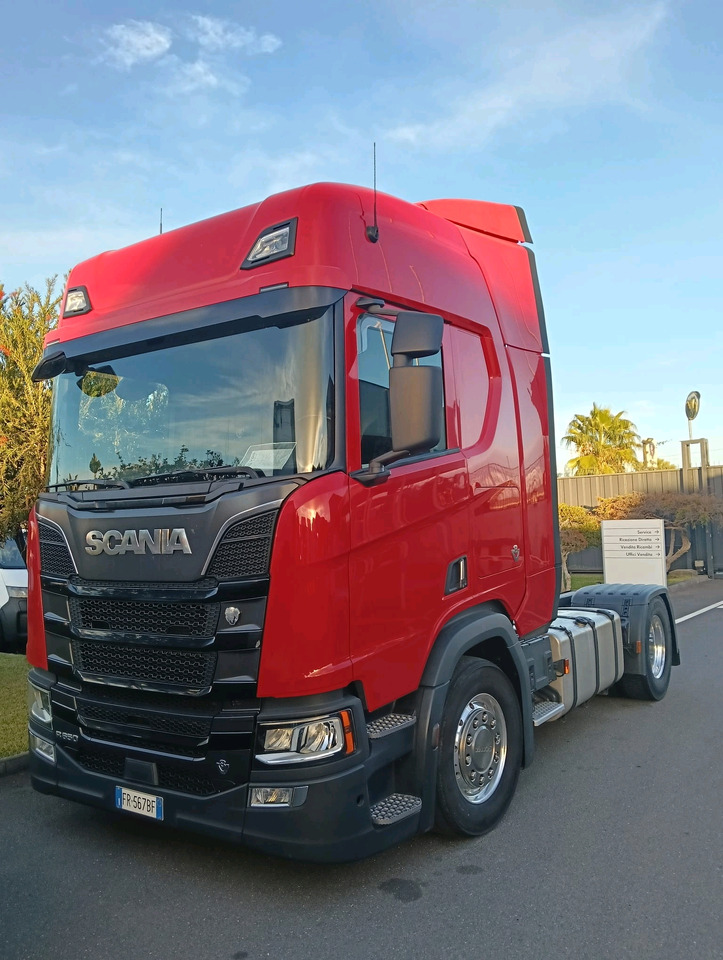 Scania R650 - Xe đầu kéo: hình 1 Scania R650 - Xe đầu kéo: hình 1
