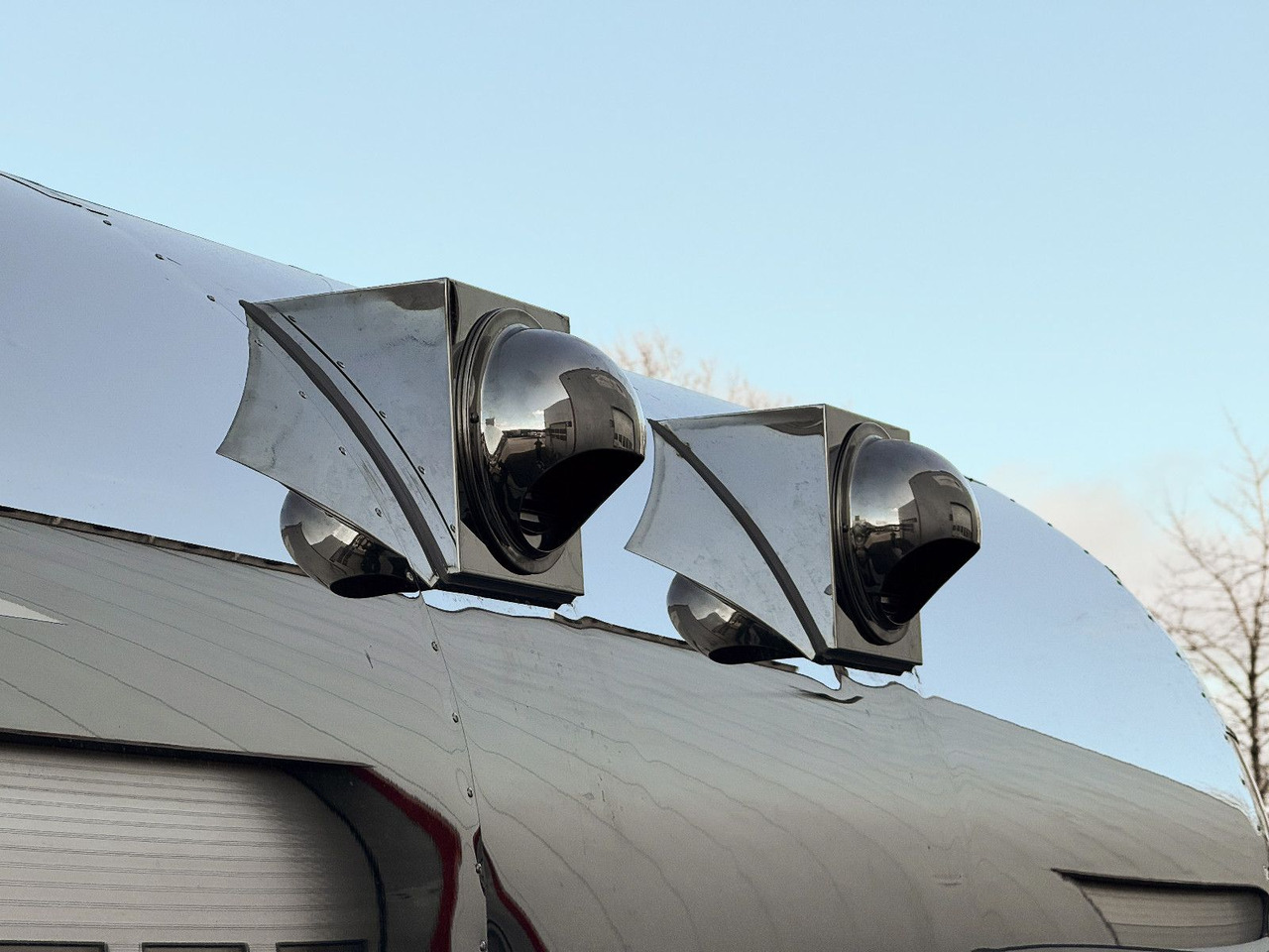 Esselmann Delistar Foodtruck 6000 ähn. Airstream - Rơ moóc bán hàng: hình 5 Esselmann Delistar Foodtruck 6000 ähn. Airstream - Rơ moóc bán hàng: hình 5