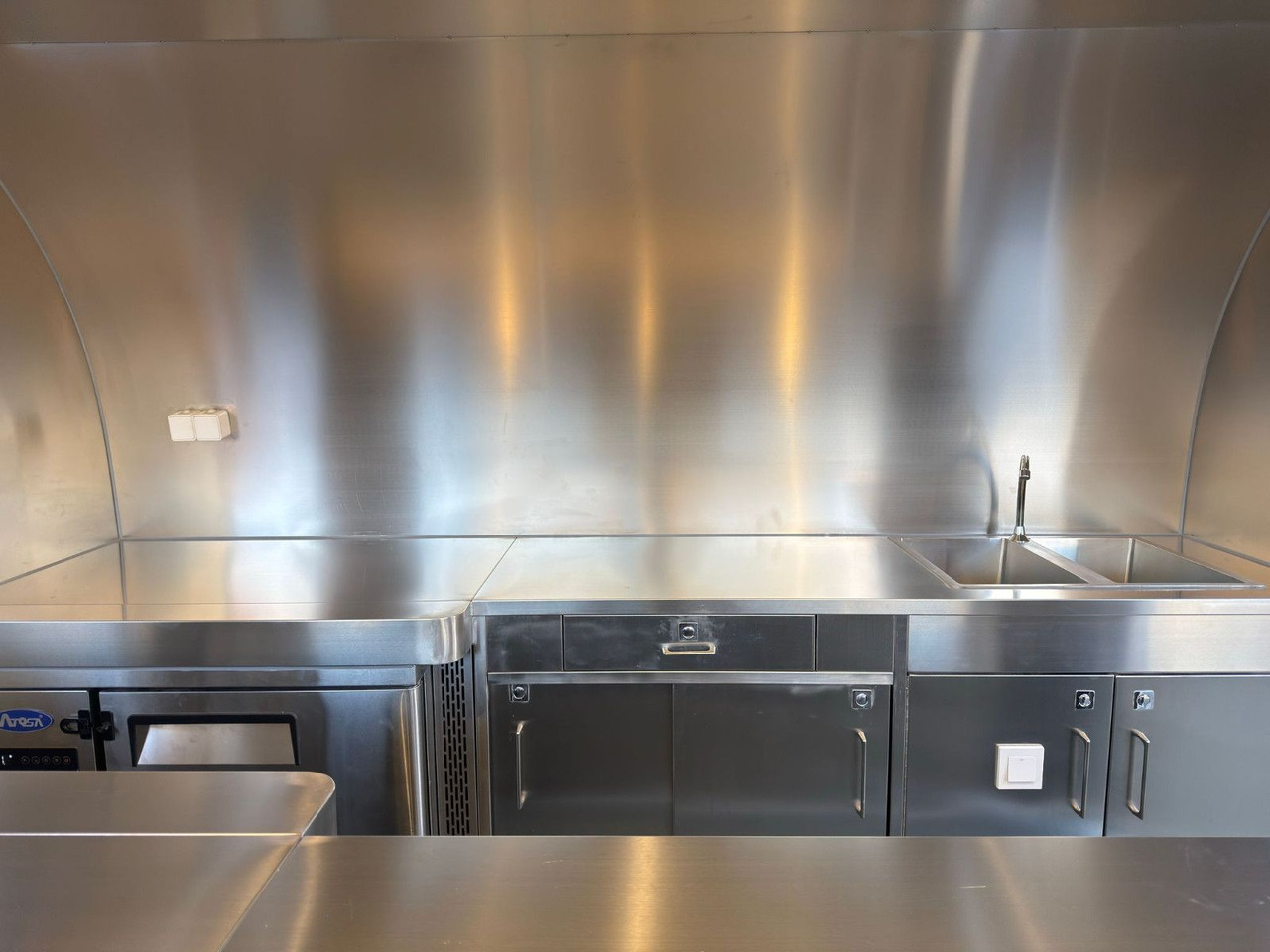 Rơ moóc bán hàng Esselmann EasyGo 280 ähn Buddystar oder Multiwagon: hình 6 Rơ moóc bán hàng Esselmann EasyGo 280 ähn Buddystar oder Multiwagon: hình 6