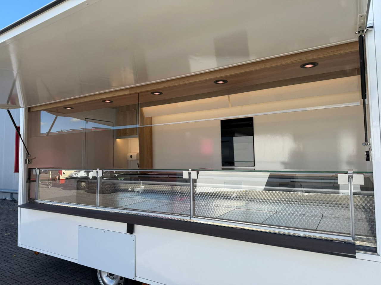 Renault ESSELMANN Verkaufsmobil - Xe tải bán hàng: hình 3 Renault ESSELMANN Verkaufsmobil - Xe tải bán hàng: hình 3