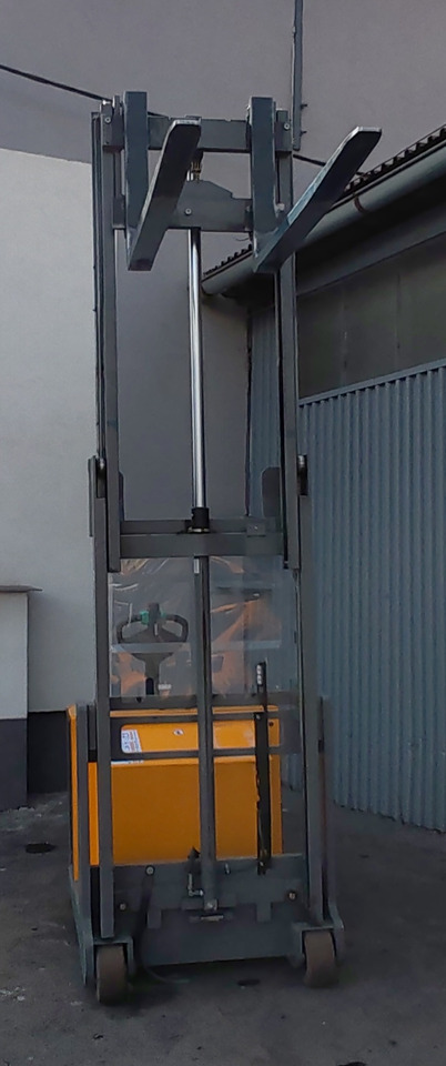 Jungheinrich EJG112 batt2024/ 2019y/ 12478mh/ 2.5m/ tilt - Máy xếp chồng: hình 3 Jungheinrich EJG112 batt2024/ 2019y/ 12478mh/ 2.5m/ tilt - Máy xếp chồng: hình 3