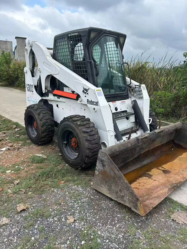 Máy xúc lật đa năng Bobcat S300: hình 7