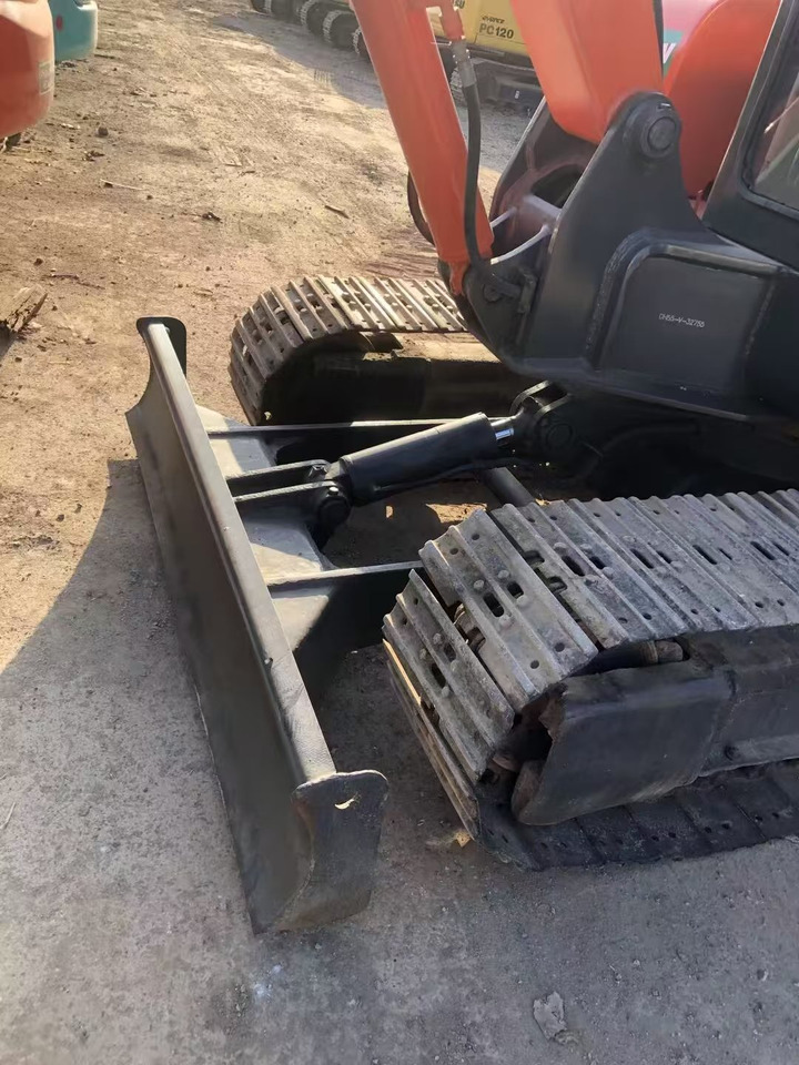 Doosan DX55 - Máy xúc bánh xích: hình 3 Doosan DX55 - Máy xúc bánh xích: hình 3