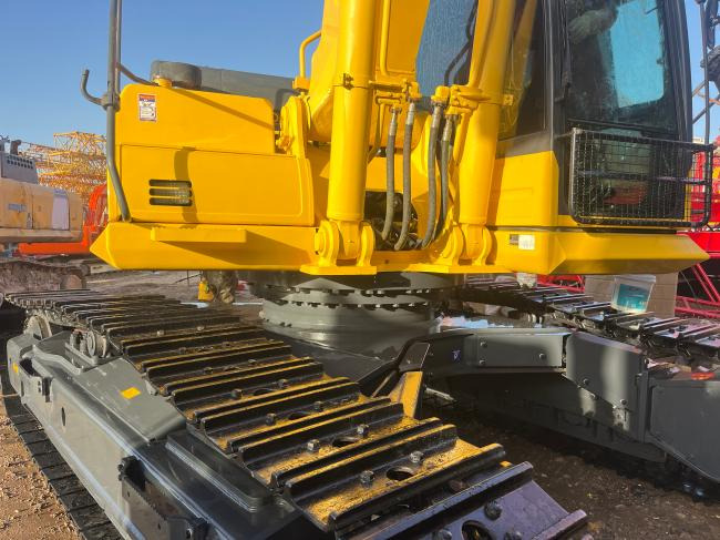 Komatsu PC450 - Máy xúc bánh xích: hình 5 Komatsu PC450 - Máy xúc bánh xích: hình 5
