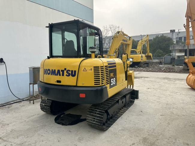 Komatsu PC56 - Máy xúc mini: hình 5 Komatsu PC56 - Máy xúc mini: hình 5