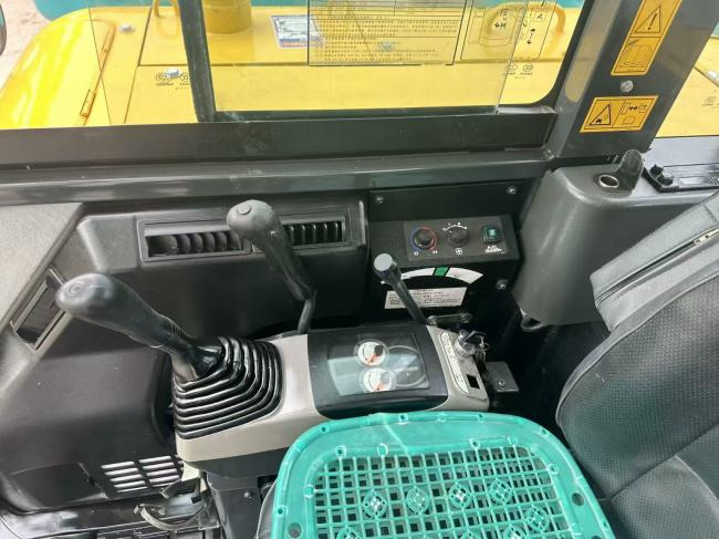 Komatsu PC56 - Máy xúc mini: hình 4 Komatsu PC56 - Máy xúc mini: hình 4