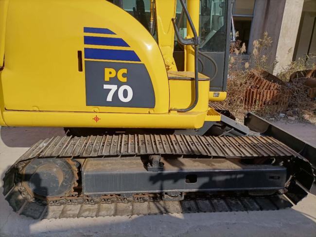 Komatsu PC70 - Máy xúc mini: hình 4 Komatsu PC70 - Máy xúc mini: hình 4