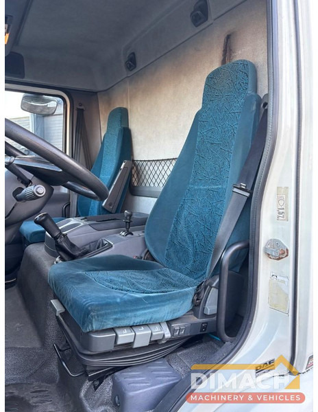 DAF FA LF45.150 4 paards, laadlift. Horsetruck NL truck - Xe tải chở ngựa: hình 3 DAF FA LF45.150 4 paards, laadlift. Horsetruck NL truck - Xe tải chở ngựa: hình 3