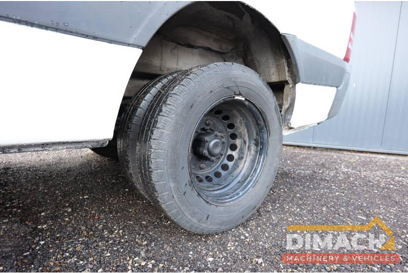 Xe van chở hàng Mercedes-Benz Sprinter 513 L2H2, automatic: hình 11