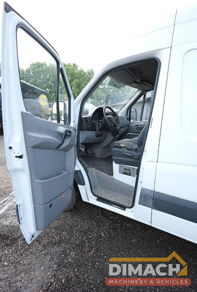 Xe van chở hàng Mercedes-Benz Sprinter 513 L2H2, automatic: hình 12