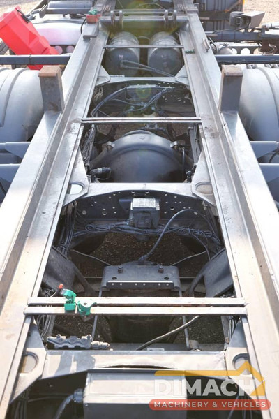 Xe tải khung gầm Scania P230 P 230 Euro 5 6x2*4 TOP!! Retarder right hand steer: hình 7