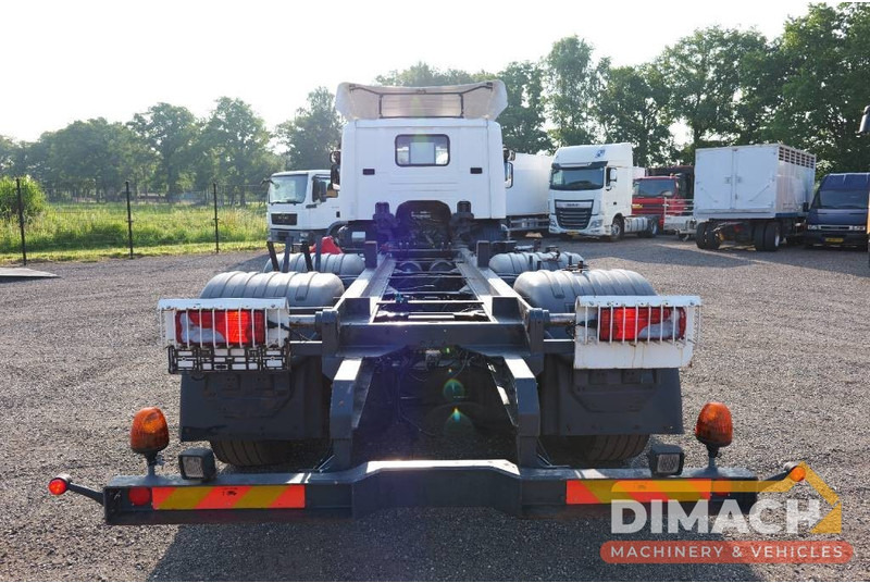 Scania P230 P 230 Euro 5 6x2*4 TOP!! Retarder right hand steer - Xe tải khung gầm: hình 4 Scania P230 P 230 Euro 5 6x2*4 TOP!! Retarder right hand steer - Xe tải khung gầm: hình 4