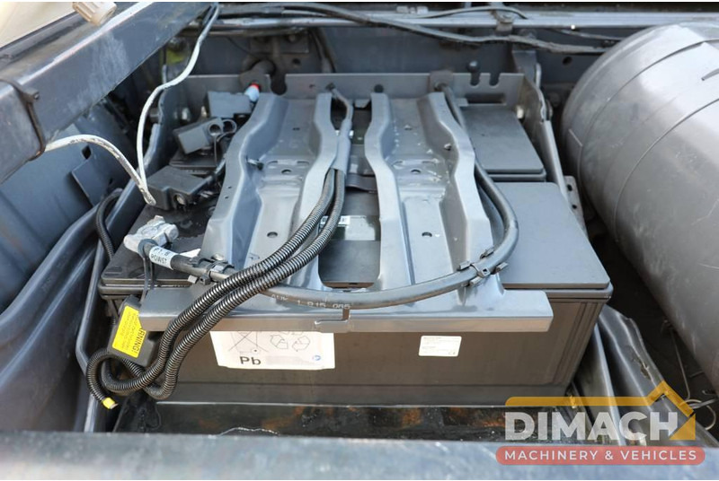 Xe tải khung gầm Scania P230 P 230 Euro 5 6x2*4 TOP!! Retarder right hand steer: hình 20