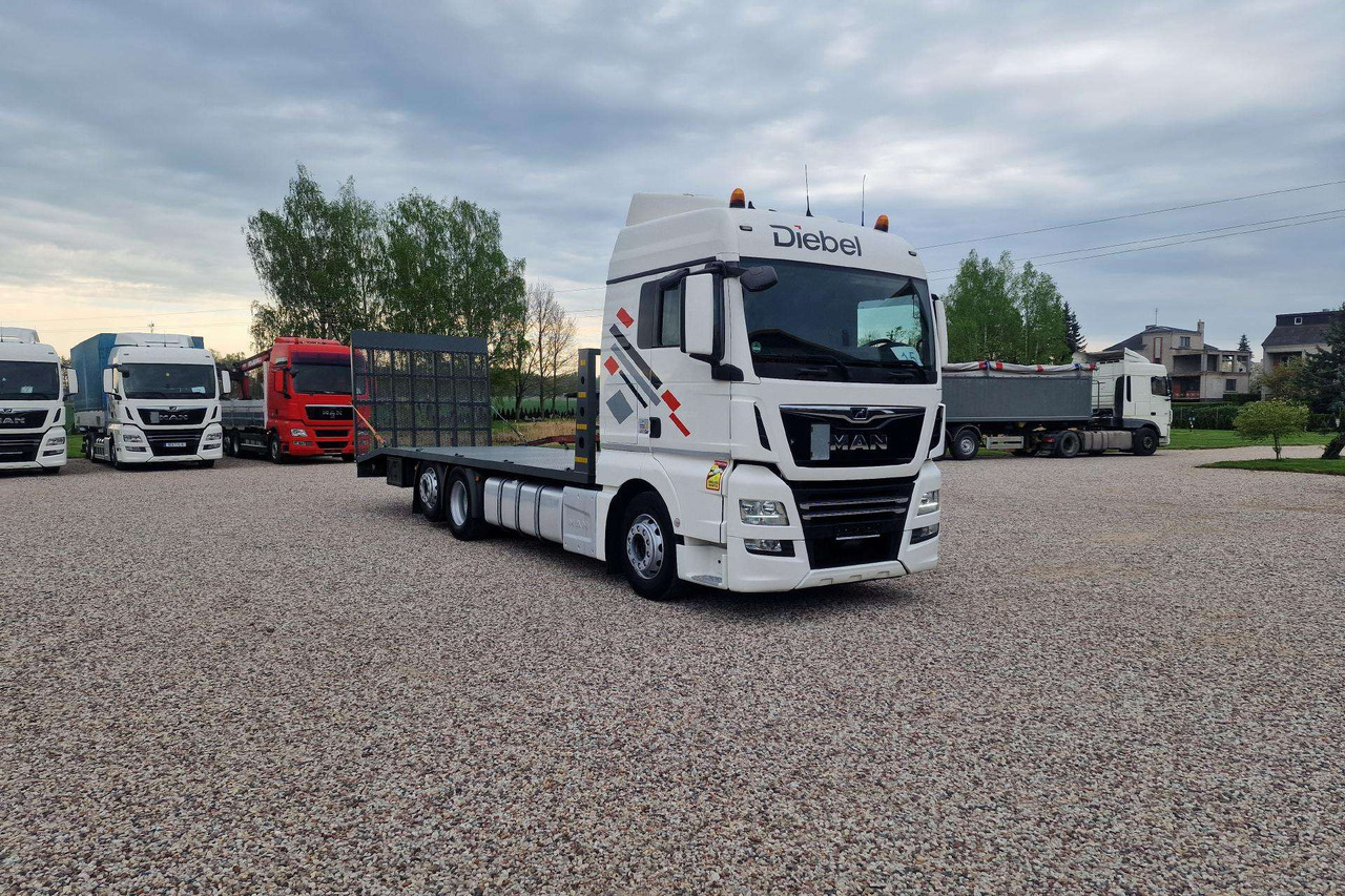 MAN TGX 26.420 - Xe tải kéo: hình 1 MAN TGX 26.420 - Xe tải kéo: hình 1