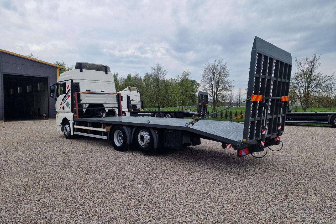 MAN TGX 26.420 - Xe tải kéo: hình 4 MAN TGX 26.420 - Xe tải kéo: hình 4