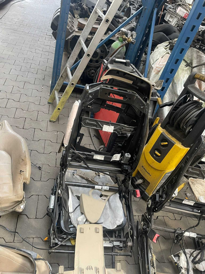 Fotele do Mercedes W 207 kabrio - Máy móc khác: hình 3 Fotele do Mercedes W 207 kabrio - Máy móc khác: hình 3