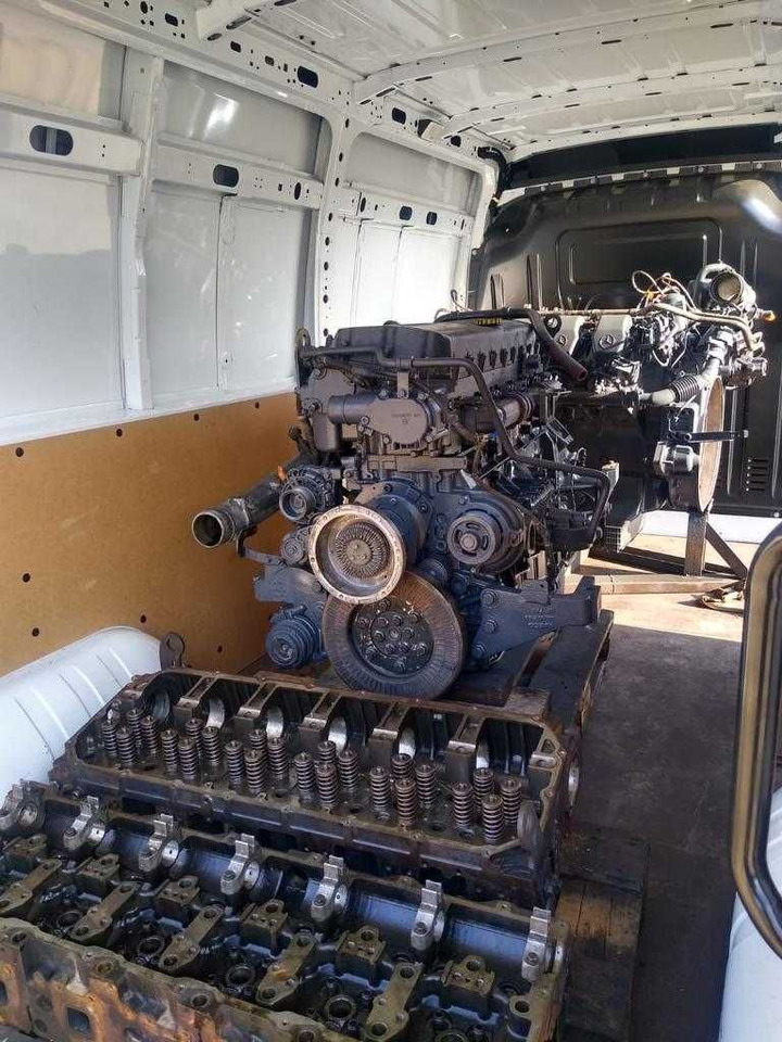 Silnik Iveco Cursor 13 CASE NEW HOLLAND CNH E5 EURO5 - Động cơ: hình 1 Silnik Iveco Cursor 13 CASE NEW HOLLAND CNH E5 EURO5 - Động cơ: hình 1