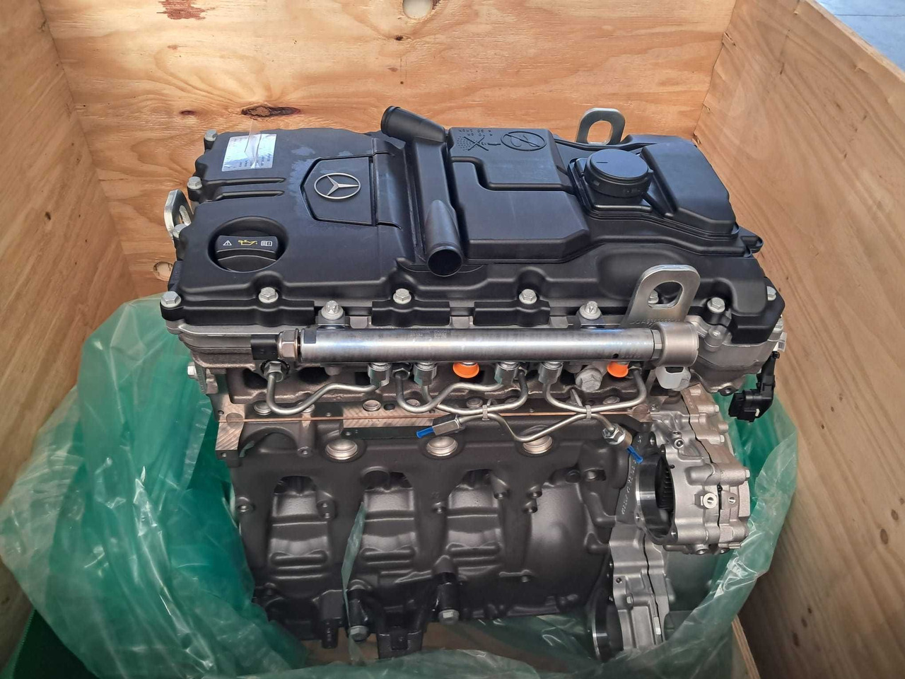 Silnik Mercedes om 933 MTU. Nowy. - Động cơ: hình 1 Silnik Mercedes om 933 MTU. Nowy. - Động cơ: hình 1