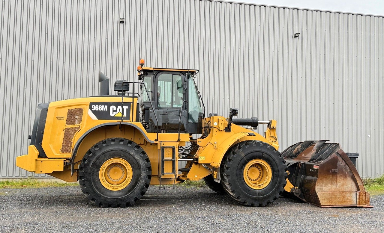 CAT 966 M - Máy xúc lật bánh lốp: hình 1 CAT 966 M - Máy xúc lật bánh lốp: hình 1