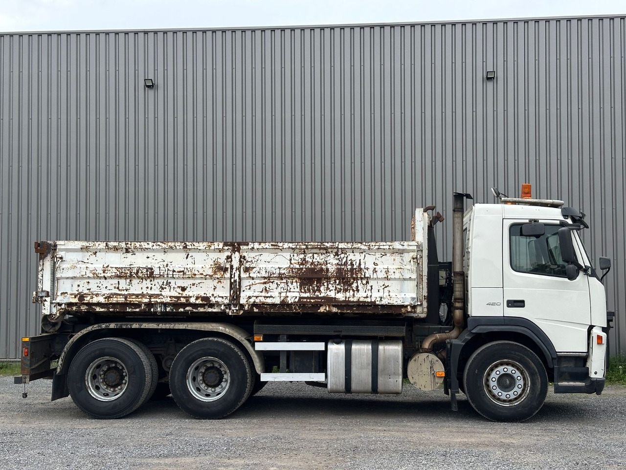 Volvo FM 420 - Xe tải nâng móc: hình 2 Volvo FM 420 - Xe tải nâng móc: hình 2